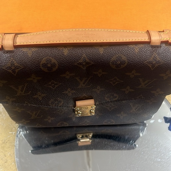 Louis Vuiiton pochete mettis - Picture 4 of 6